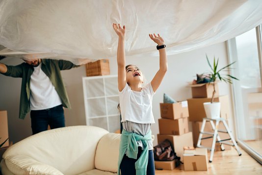 familie-29-umzug-haus-wohnung-kartons-15